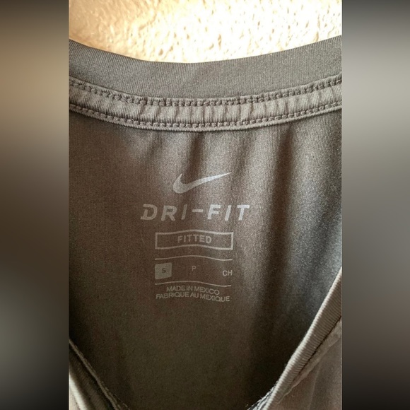 Nike Black Small Muscle Tank Top Dri-fit Fitted - Picture 10 of 11